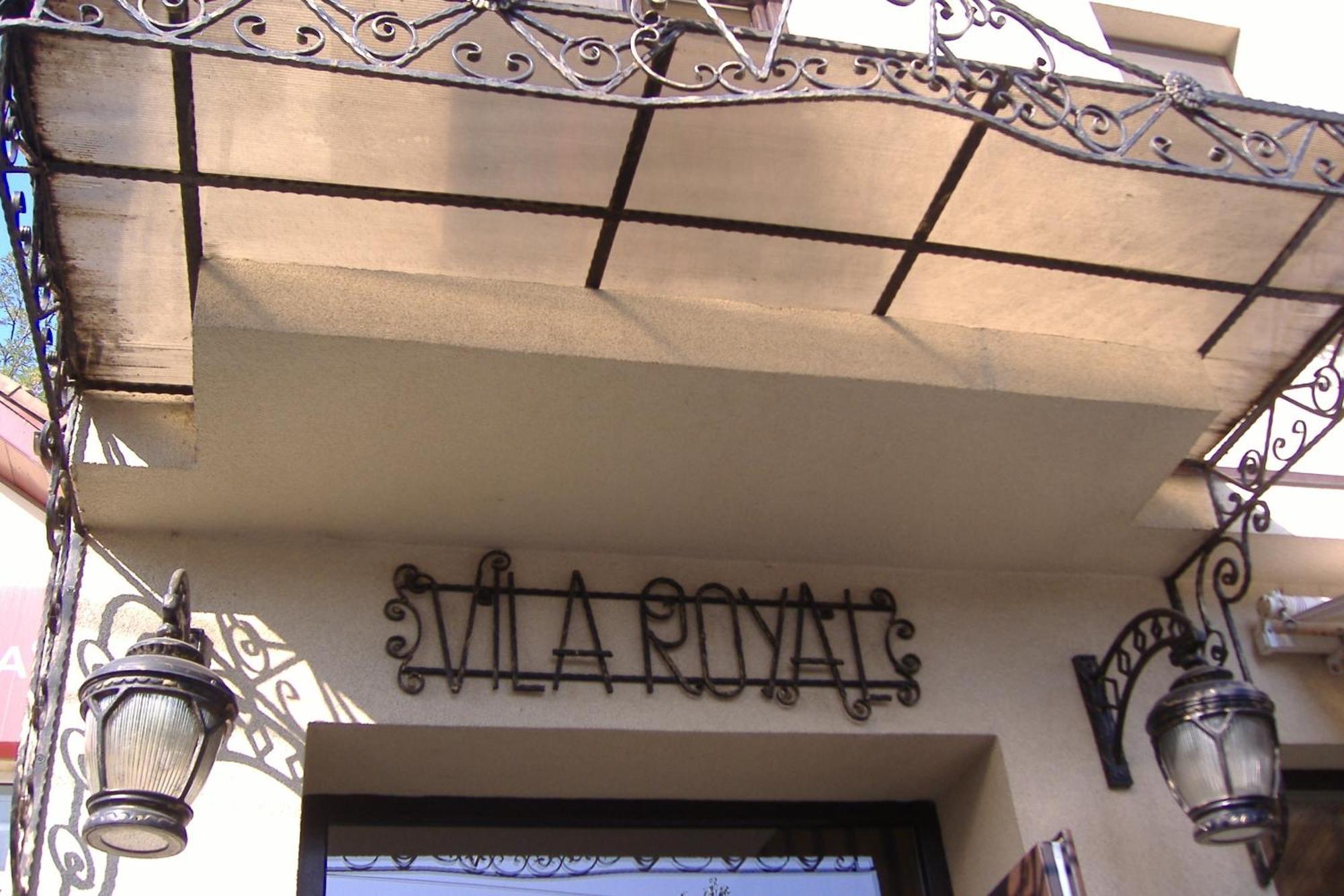 Vila Royal Hotel Bacău Eksteriør billede